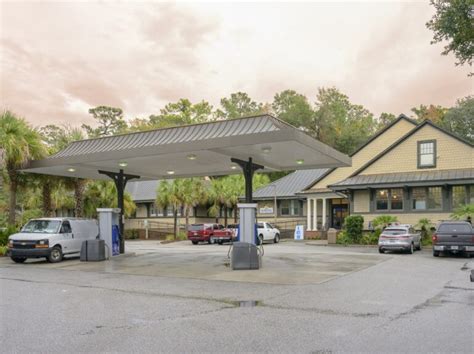 kiawah island gas station